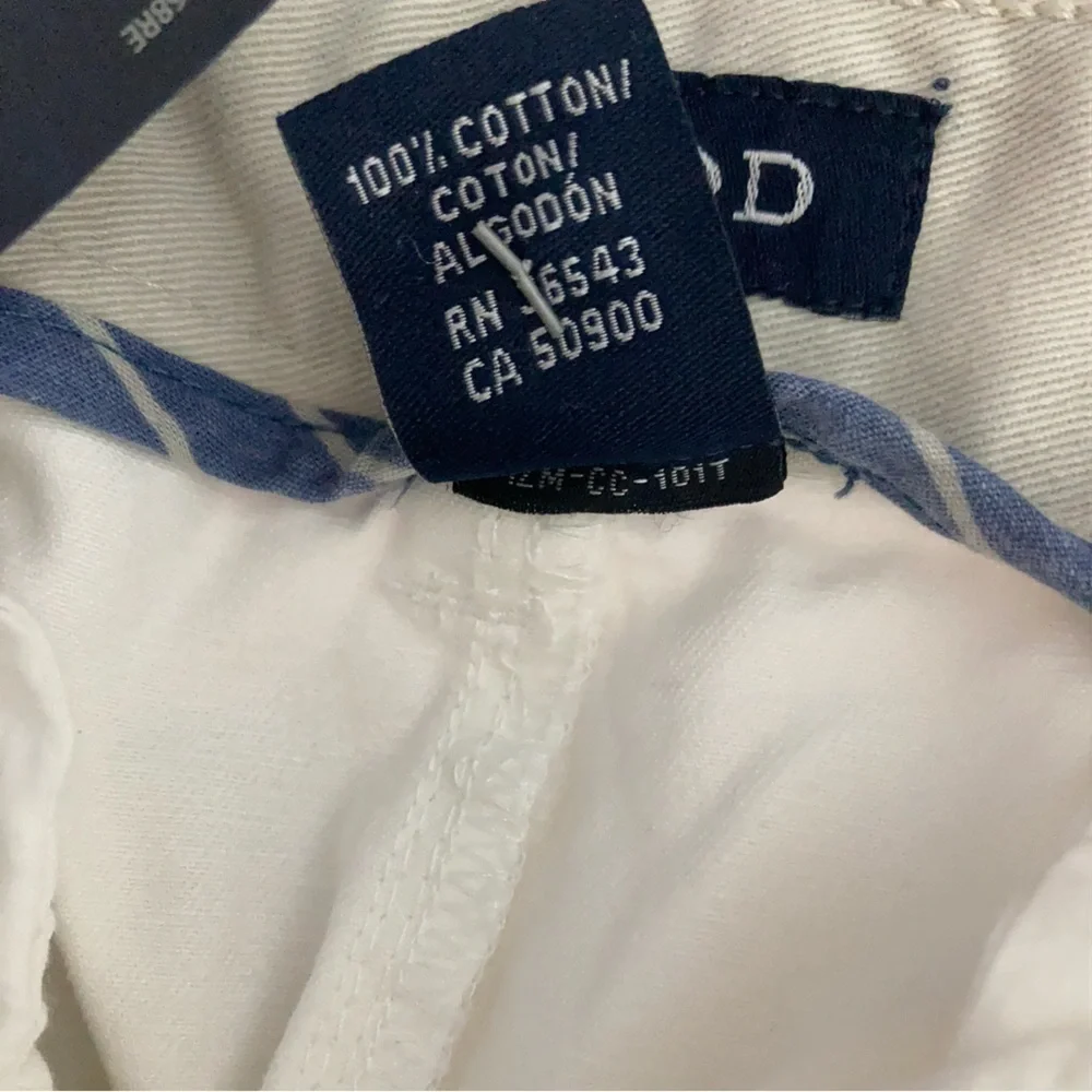 Izod White Shorts Size 40 New With Tags  belt loops